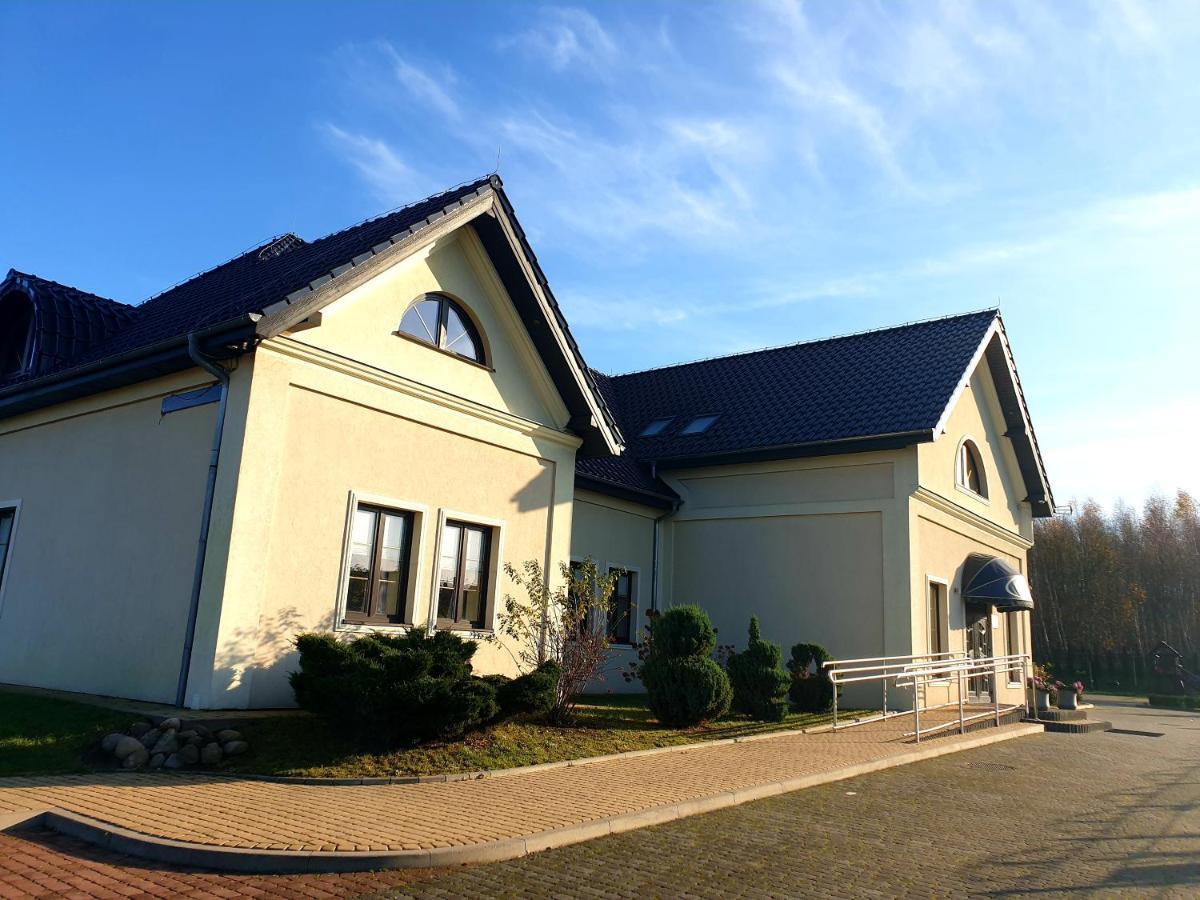 Pokoje Felix Słupsk Esterno foto