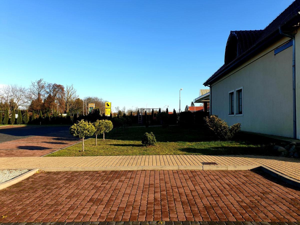 Pokoje Felix Słupsk Esterno foto